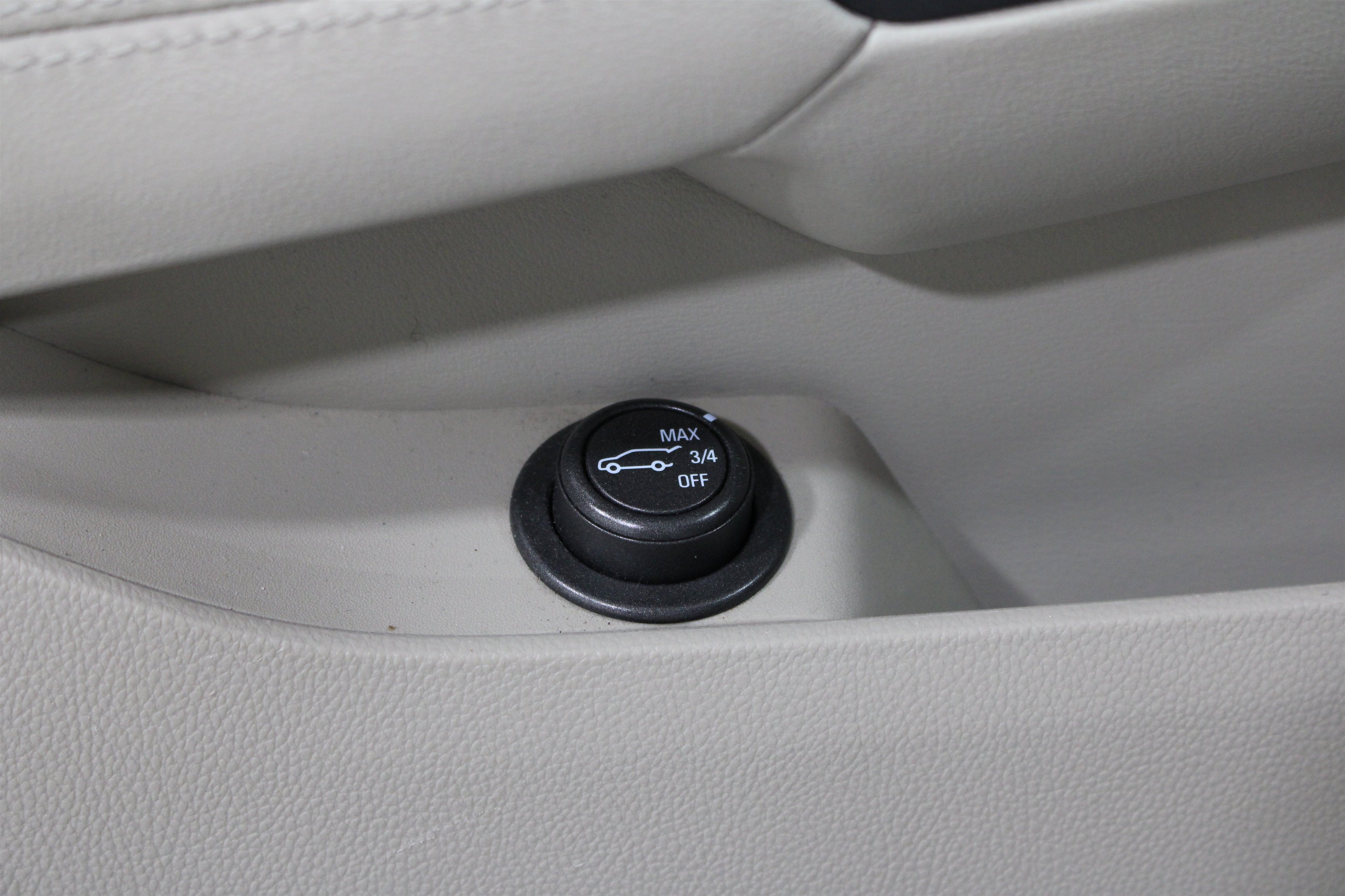 Used 2012 Cadillac SRX Performance FWD image 9