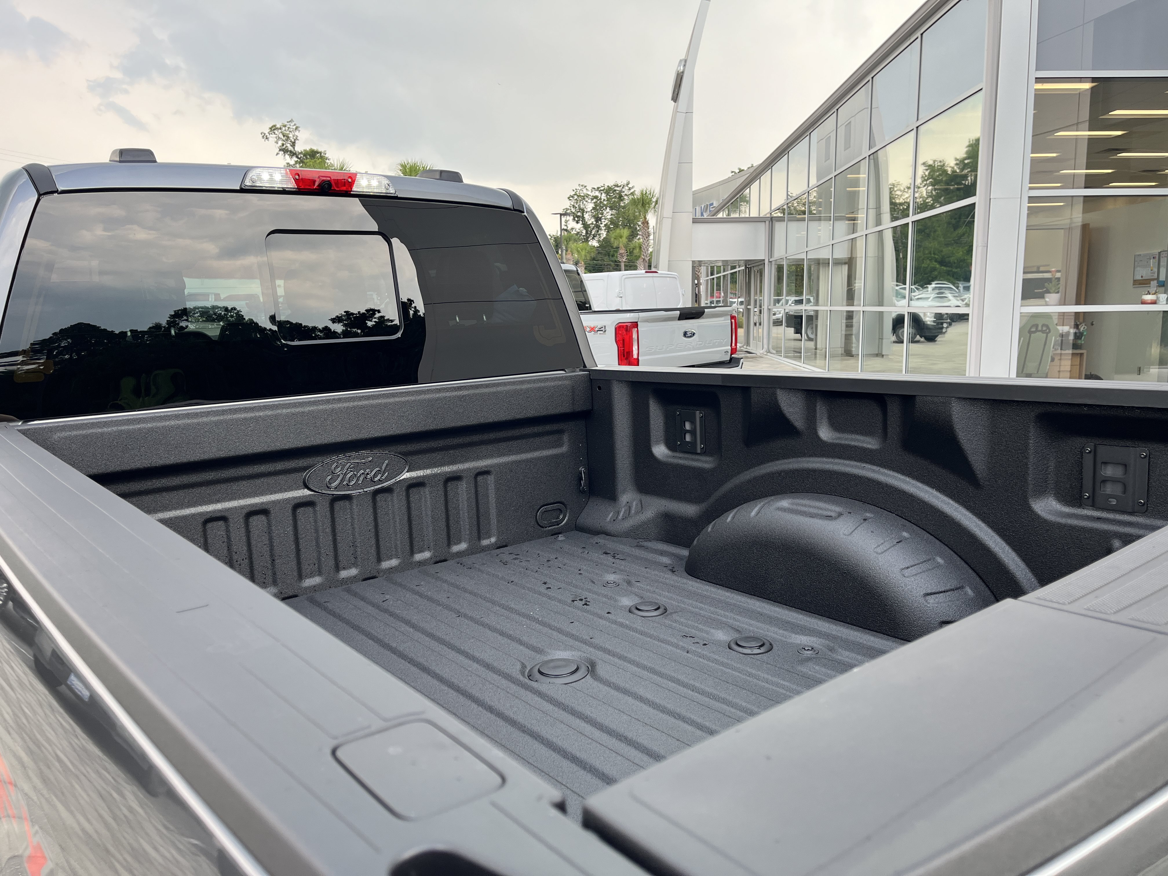 New 2026 Ford F250 Platinum AWD/4WD image 13