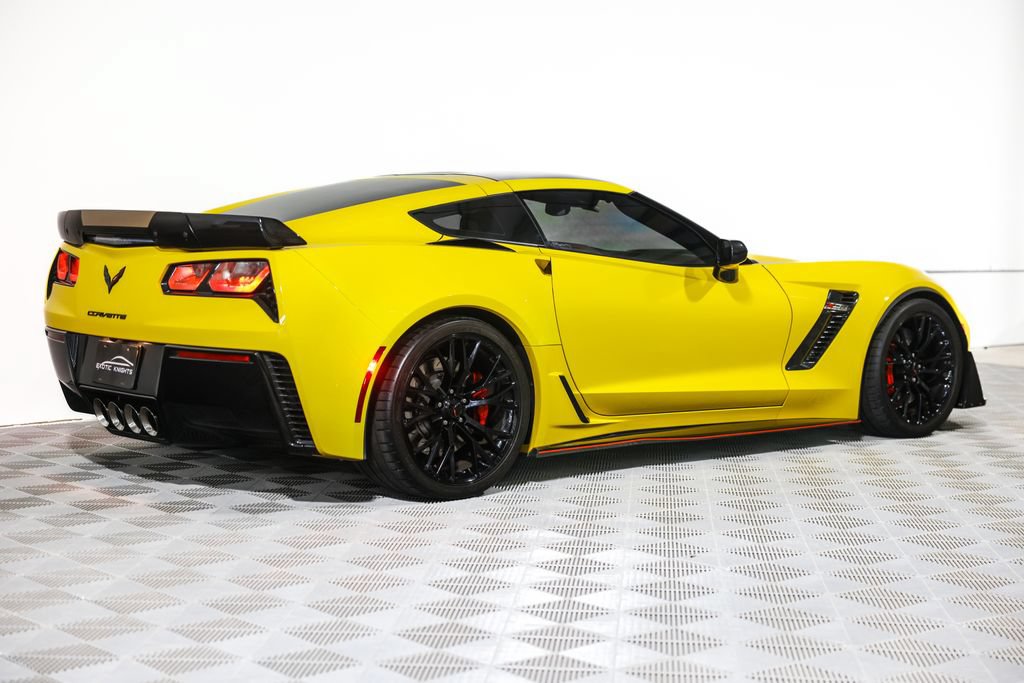 Used 2016 Chevrolet Corvette Z06 w/ 3LZ Preferred Equipment Group RWD image 6