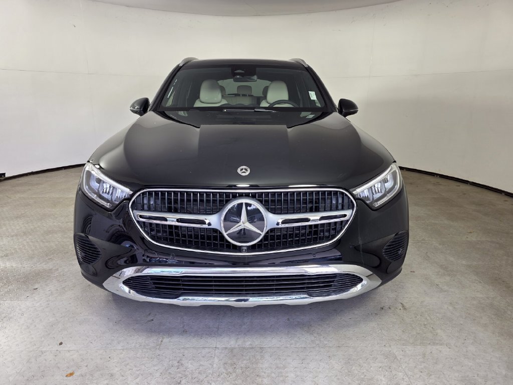 New 2027 Mercedes-Benz GLC 300 4MATIC image 2