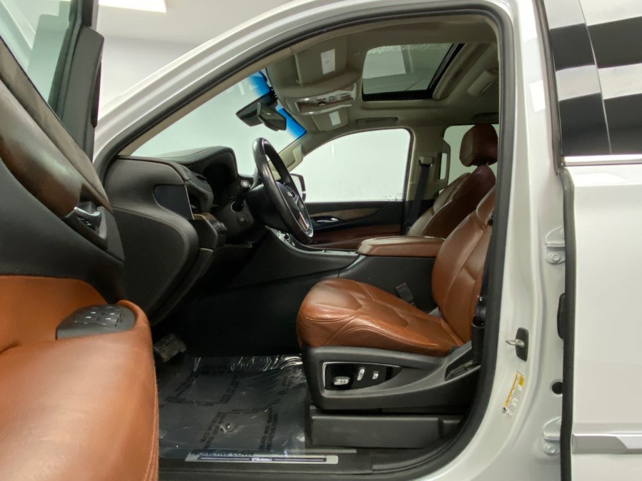 Used 2016 Cadillac Escalade ESV Premium image 21