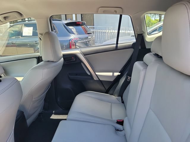 Used 2014 Toyota RAV4 LE FWD image 14