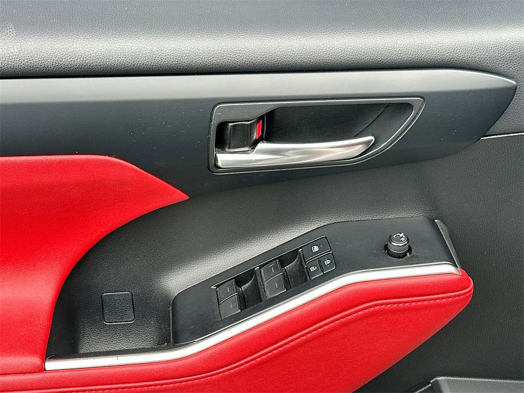 Used 2021 Toyota Highlander XSE image 21