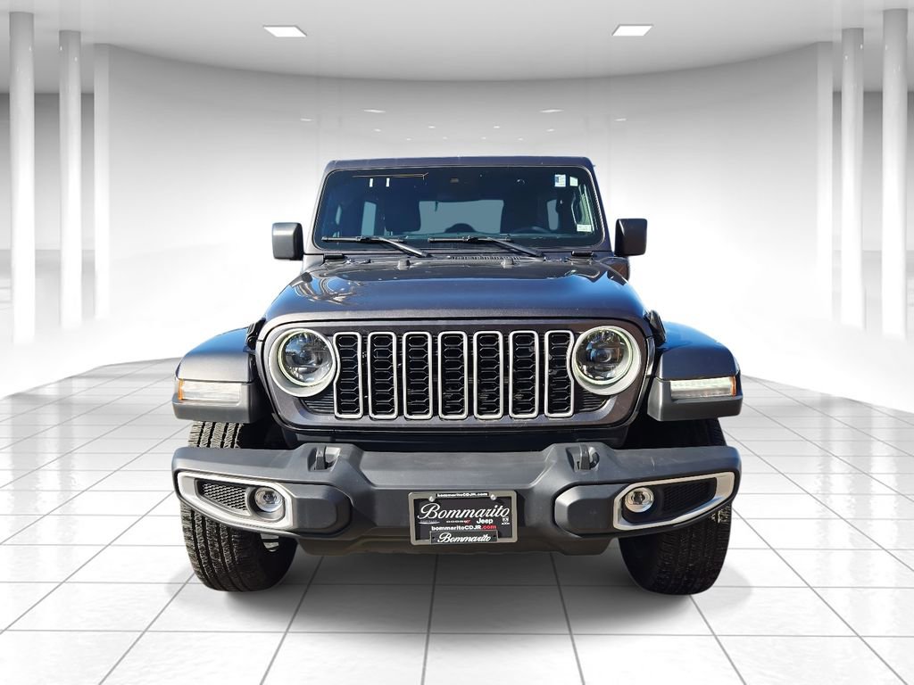 Used 2025 Jeep Wrangler Unlimited Sahara image 8