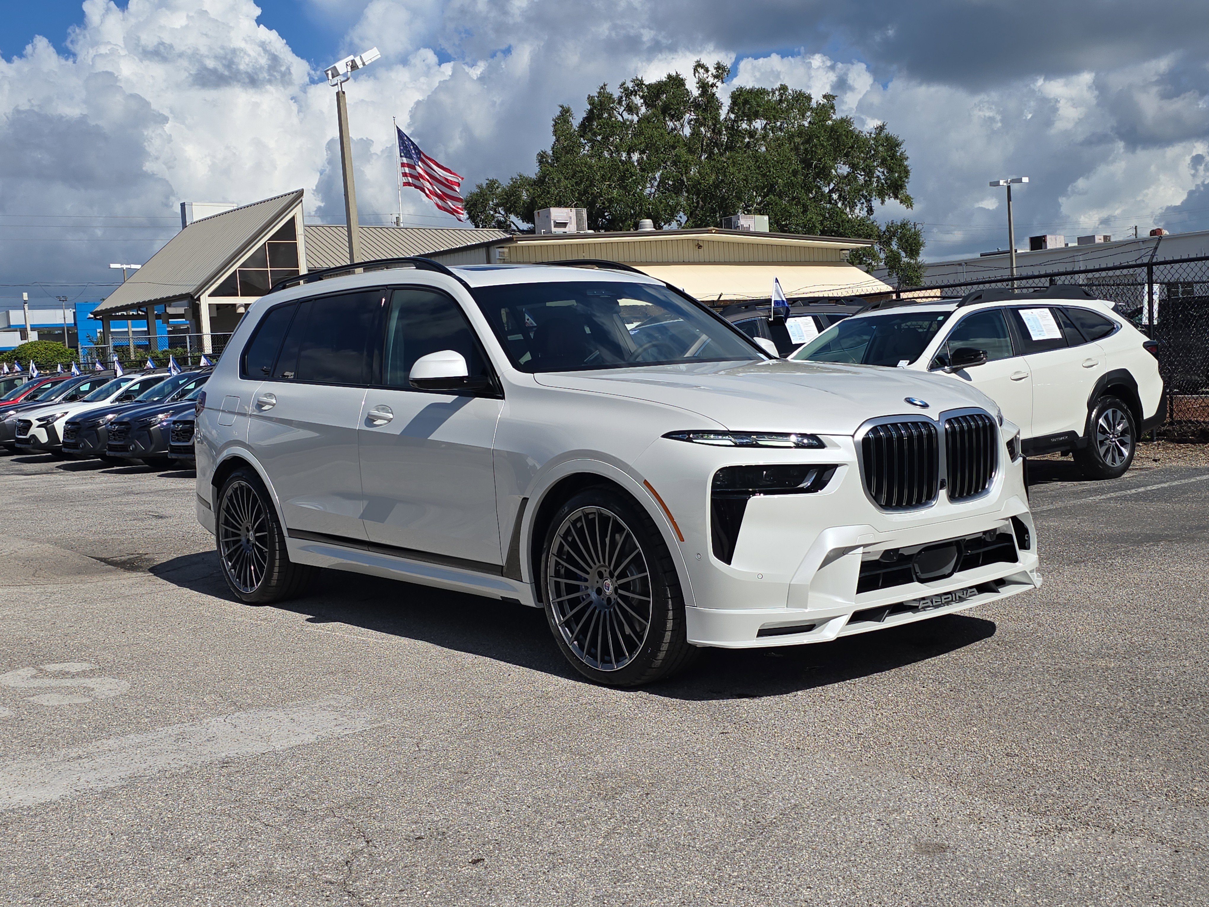 New 2026 BMW ALPINA XB7 image 2