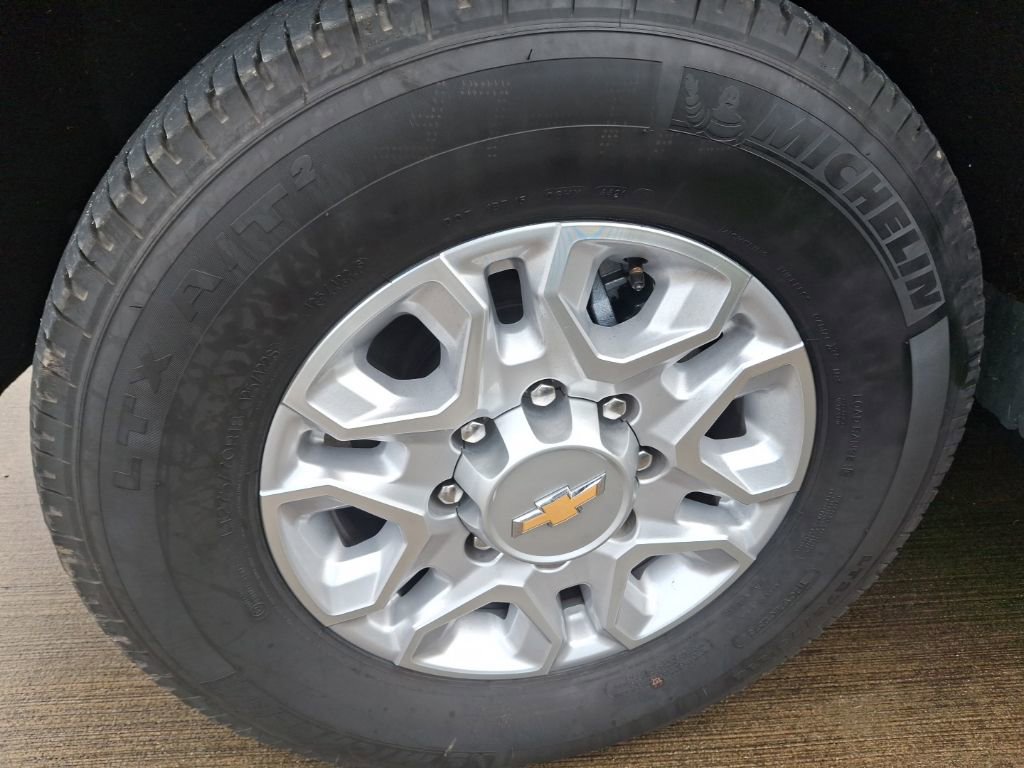 Used 2022 Chevrolet Silverado 2500 LTZ w/ LTZ Plus Package image 4