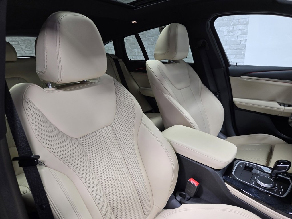 Used 2023 BMW X4 xDrive30i w/ M Sport Package image 54