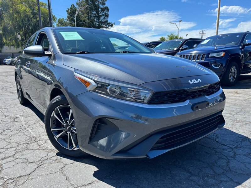 Used 2023 Kia Forte LXS FWD image 1