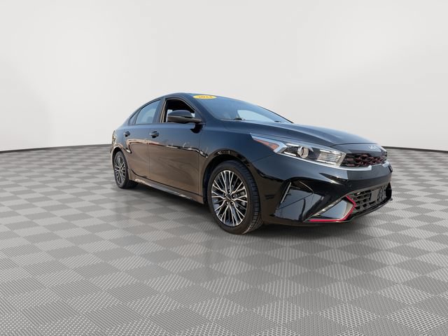Certified 2024 Kia Forte GT-Line FWD image 3