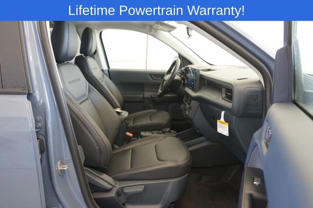 New 2025 Ford Maverick Lariat w/ Black Appearance Package image 32