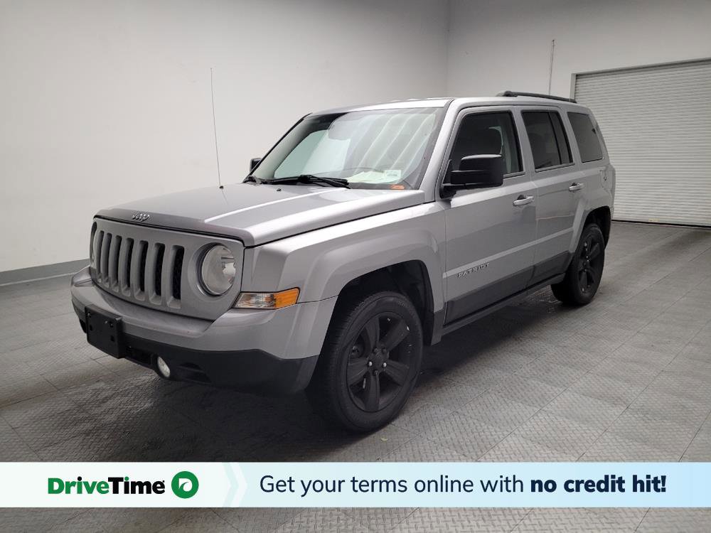 Used 2017 Jeep Patriot Latitude FWD image 1