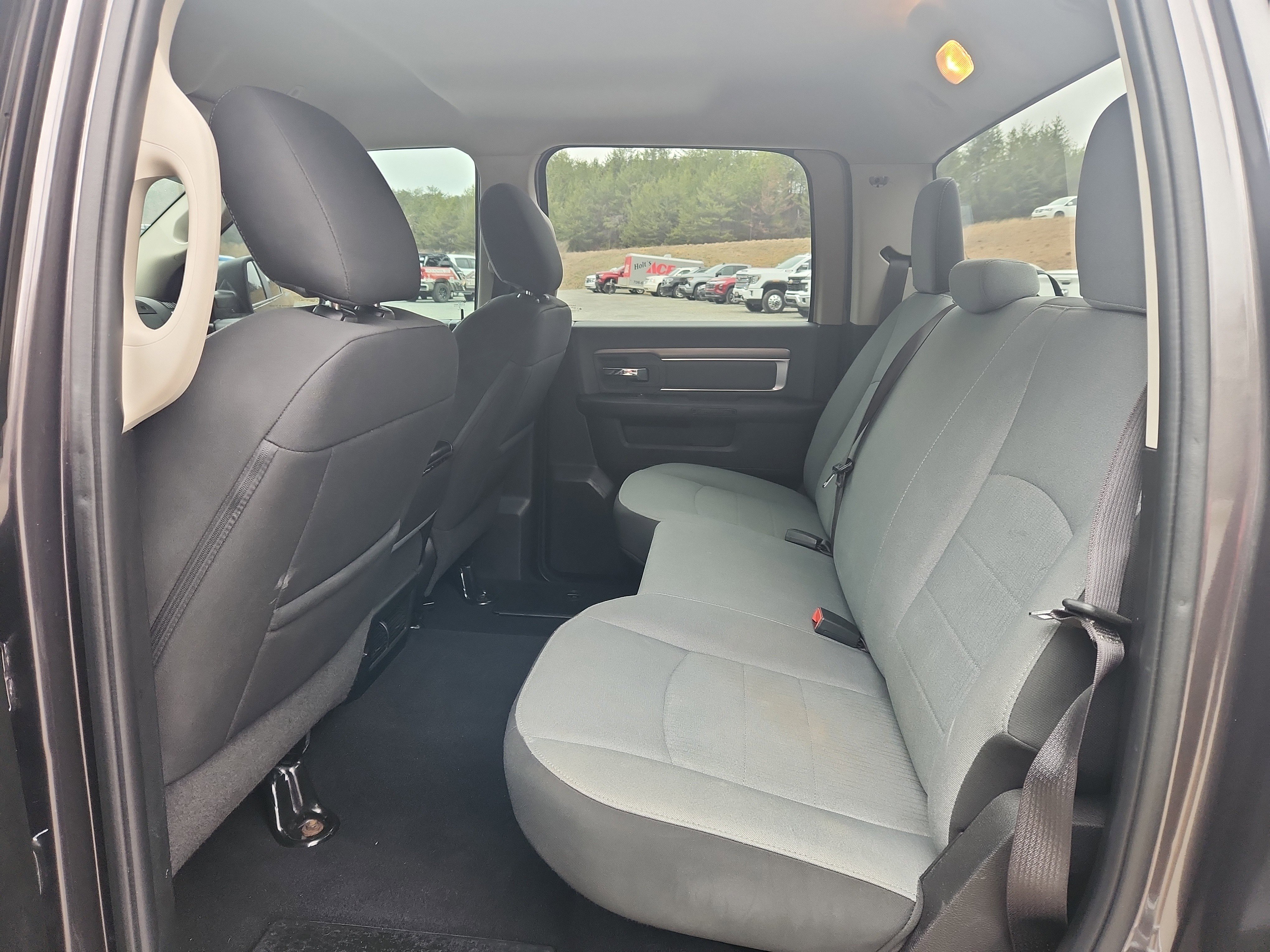Used 2021 RAM 1500 Classic SLT image 21
