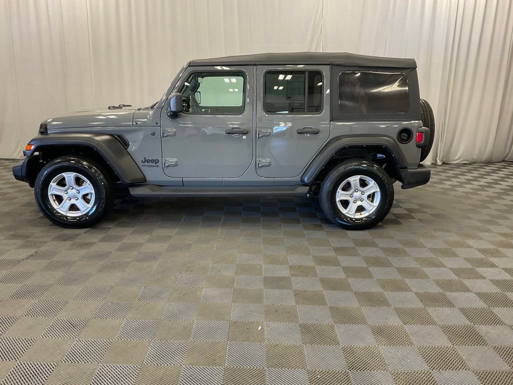 Used 2022 Jeep Wrangler Unlimited Sport AWD/4WD image 8