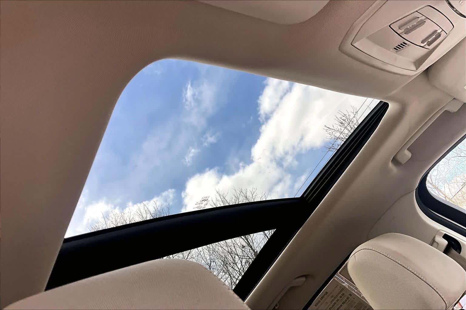 Used 2017 Ford Escape SE w/ SE Cold Weather Package image 14
