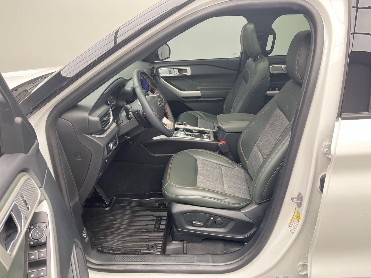 Certified 2023 Ford Explorer Timberline w/ Timberline Technology Package AWD/4WD image 3