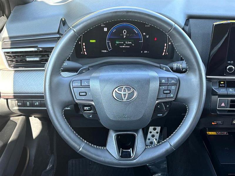 Used 2025 Toyota Camry SE image 17