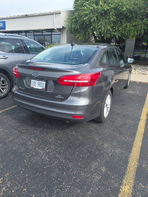 Used 2015 Ford Focus SE FWD image 4