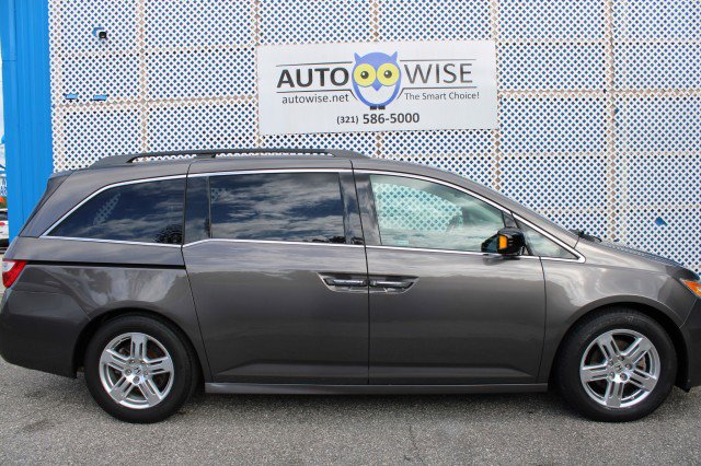 Used 2012 Honda Odyssey Touring Elite image 3