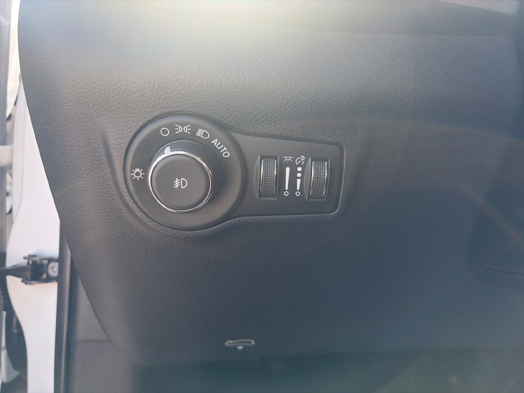 Used 2025 Jeep Compass Limited AWD/4WD image 28