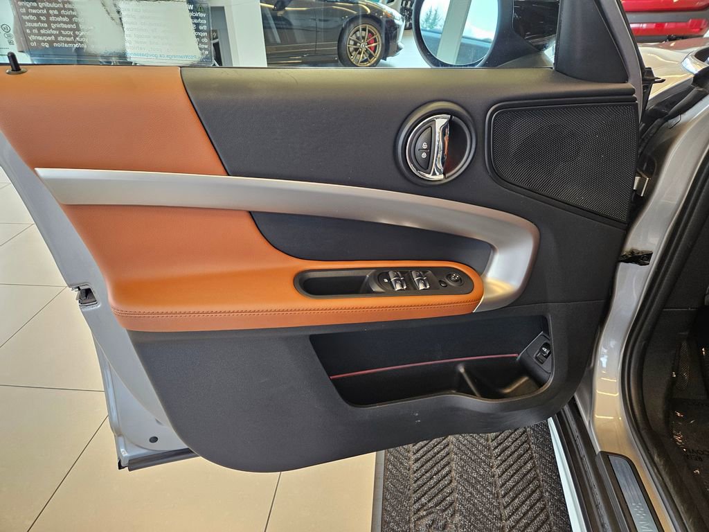 Used 2023 MINI Cooper Countryman S w/ Signature Upholstery Package image 13