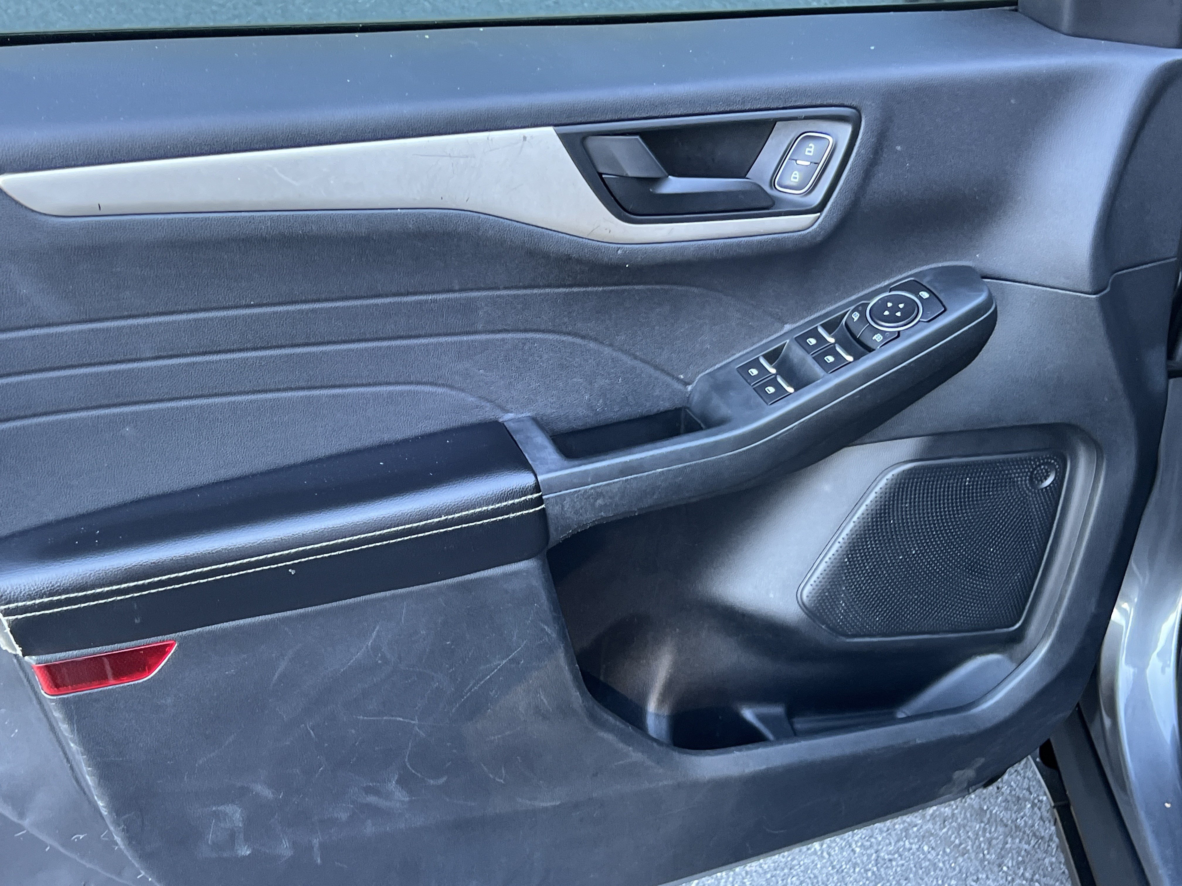 Used 2022 Ford Escape S FWD image 12