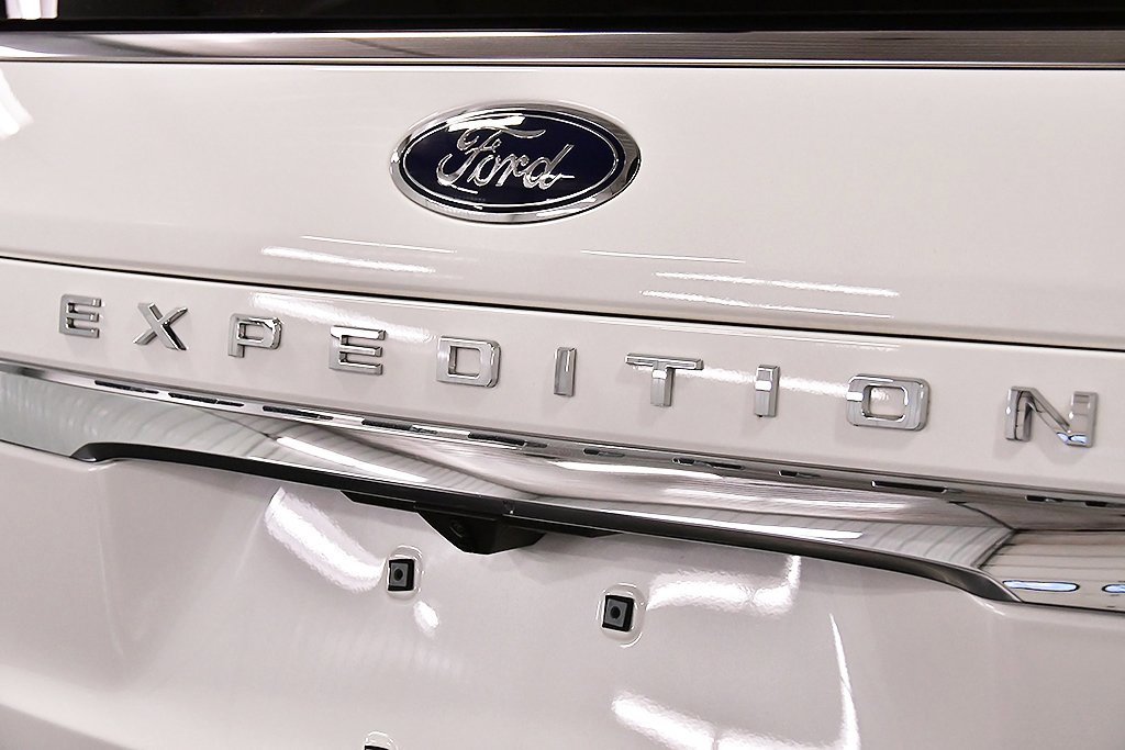Used 2024 Ford Expedition King Ranch image 11
