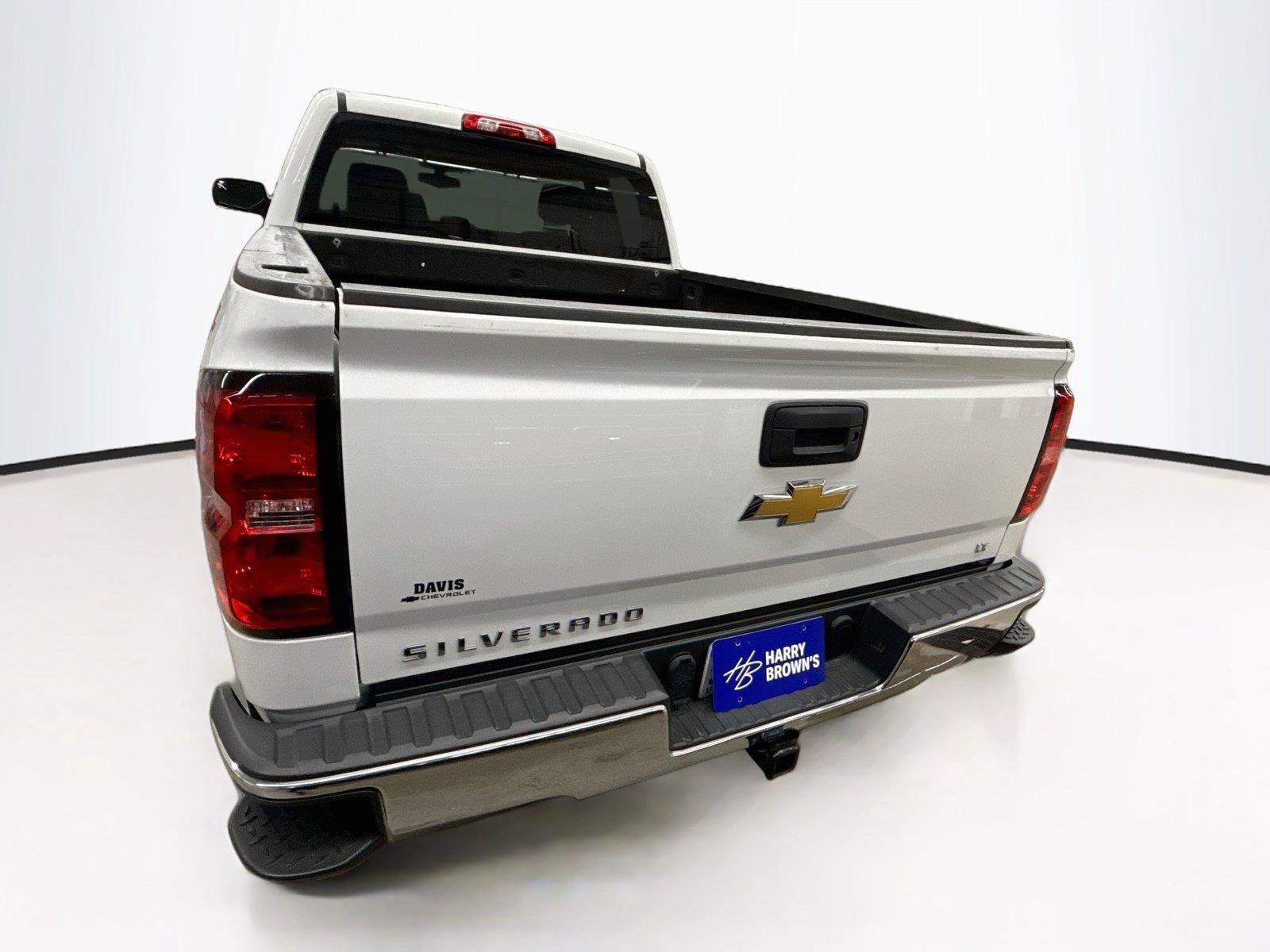 Used 2018 Chevrolet Silverado 1500 LT w/ All Star Edition AWD/4WD image 8