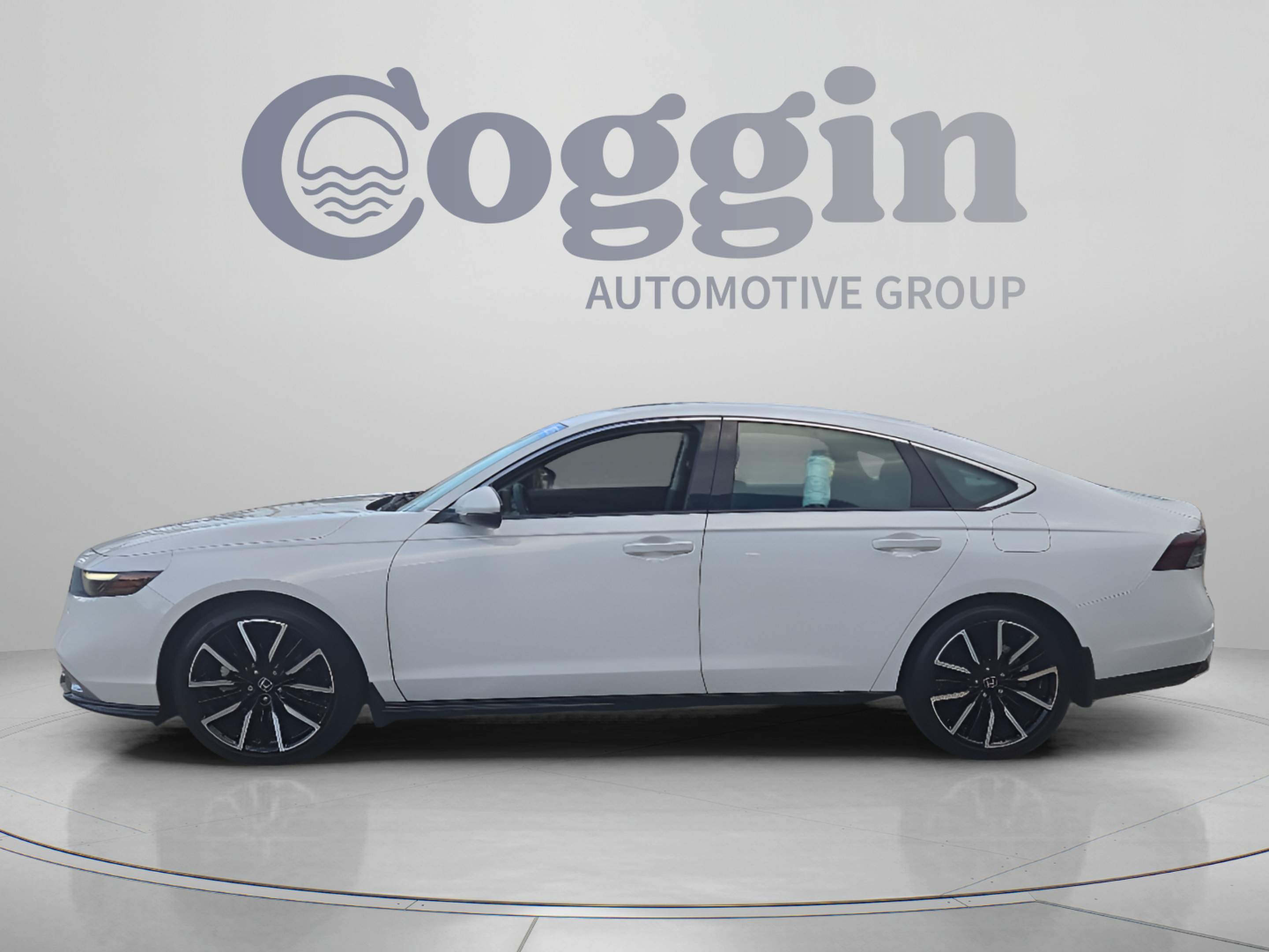 Certified 2025 Honda Accord Touring image 2