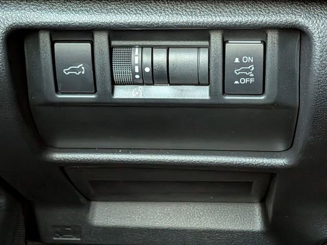 Used 2025 Subaru Forester Limited AWD/4WD image 17