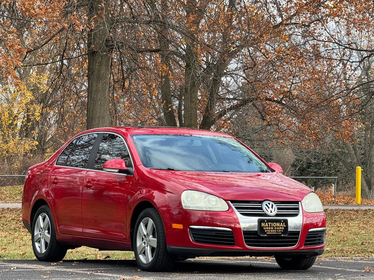 Used 2009 Volkswagen Jetta SE FWD image 3