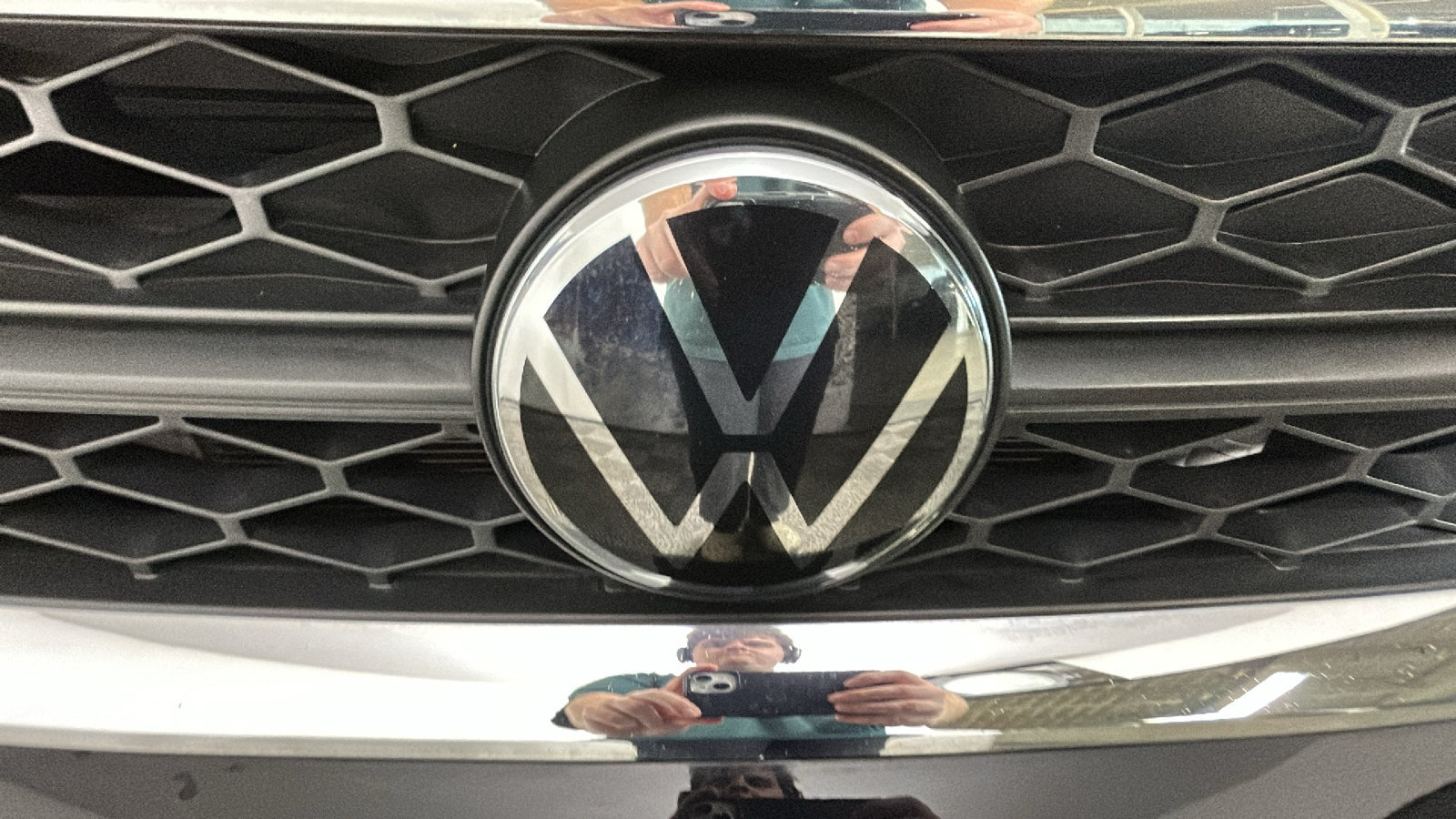 Used 2024 Volkswagen Taos S FWD image 8
