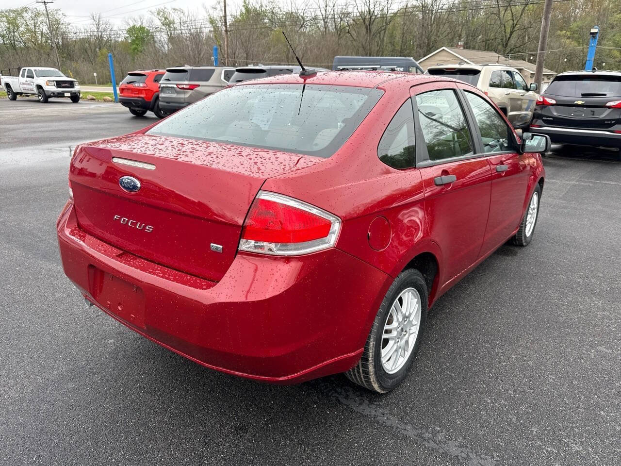 Used 2010 Ford Focus SE FWD image 7