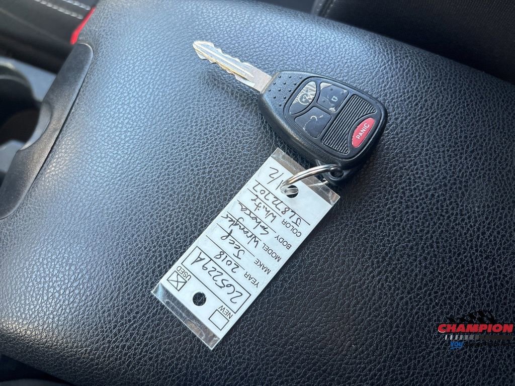 Used 2018 Jeep Wrangler Unlimited Sahara image 28