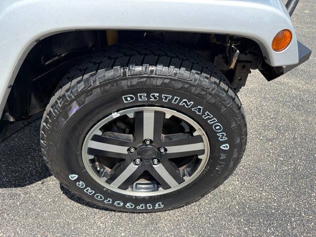 Used 2012 Jeep Wrangler Unlimited Sahara AWD/4WD image 18