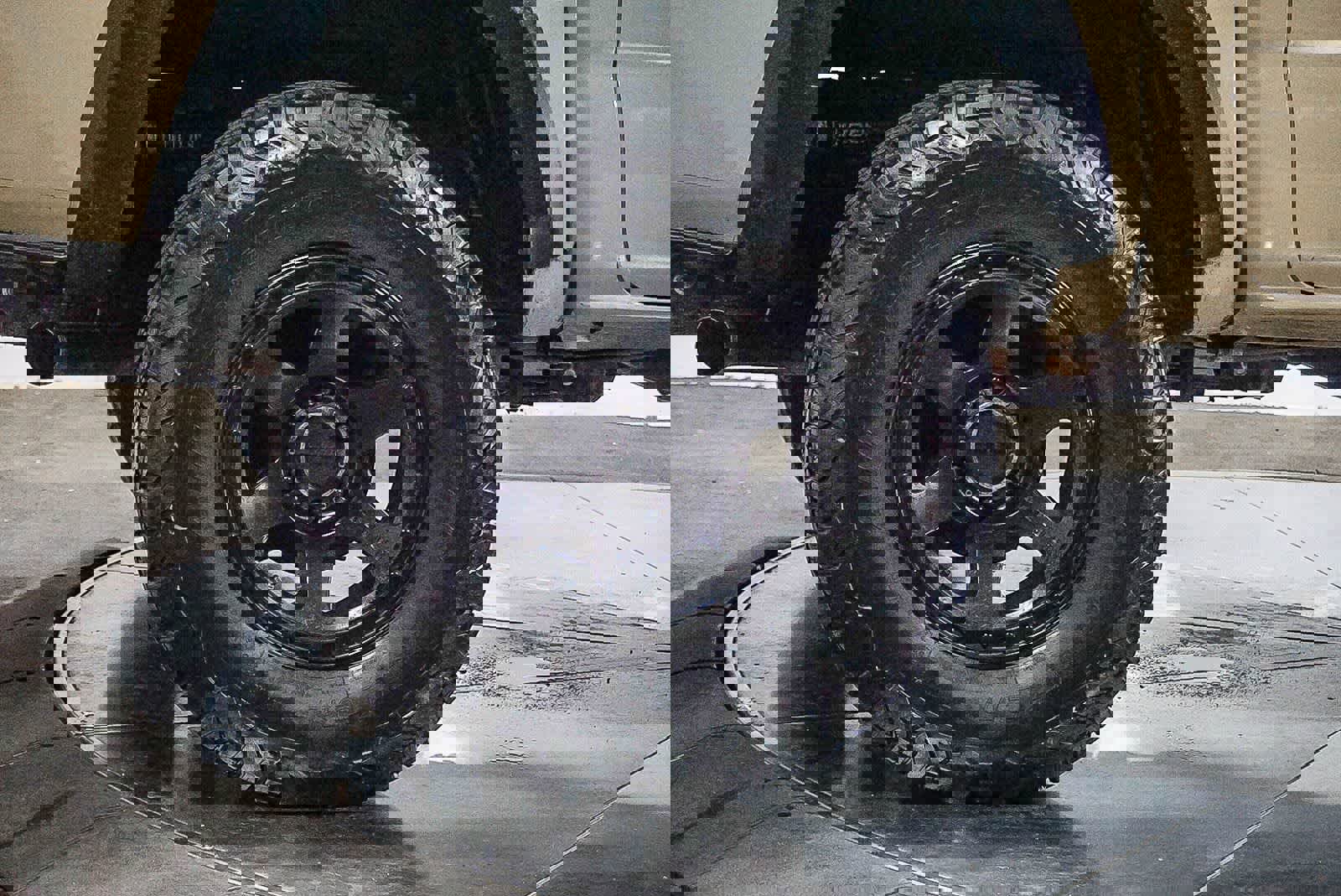 Used 2019 Toyota Tacoma TRD Off-Road w/ Technology Package AWD/4WD image 7