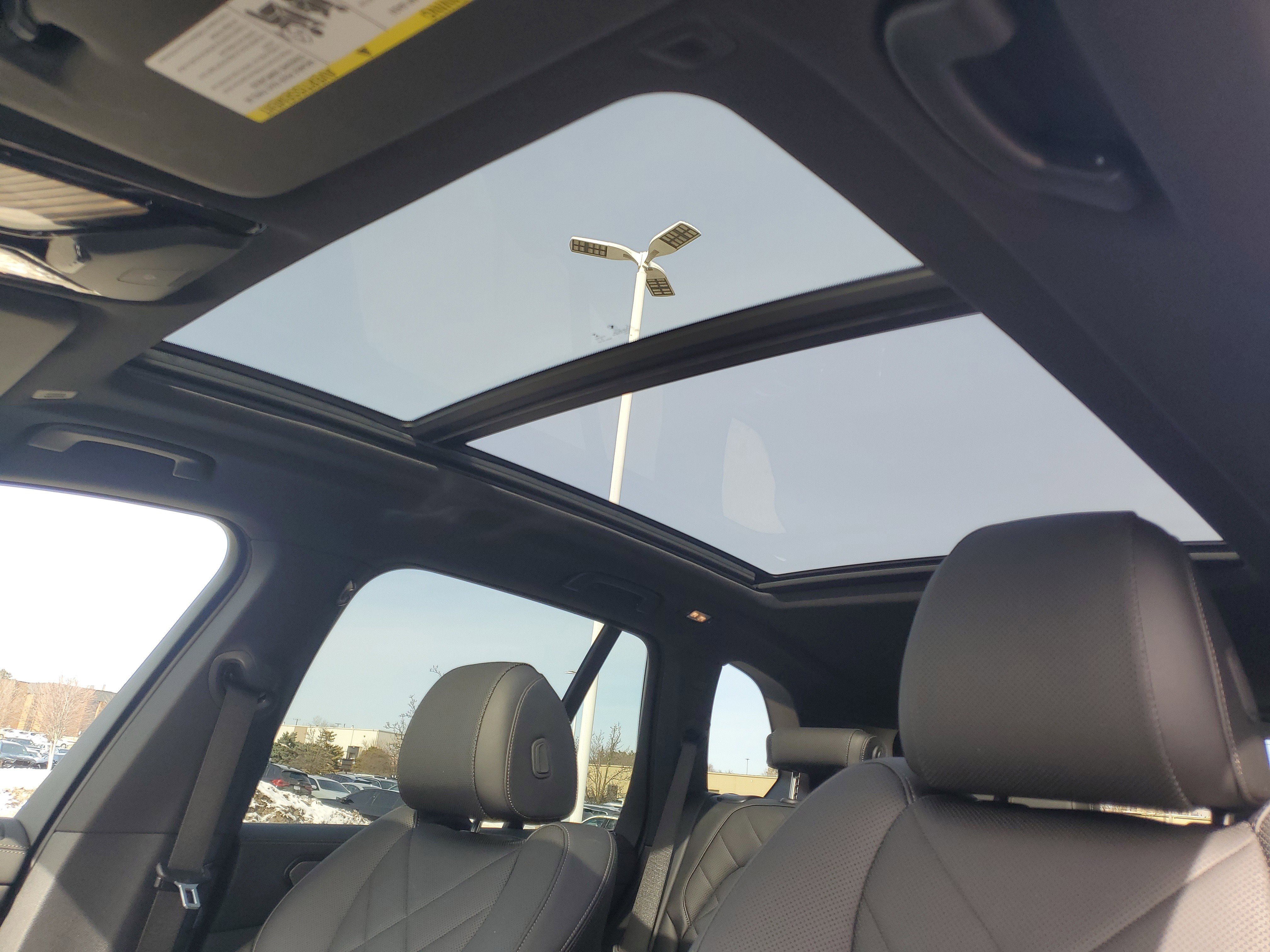 Certified 2024 BMW X5 xDrive40i w/ Premium Package image 8