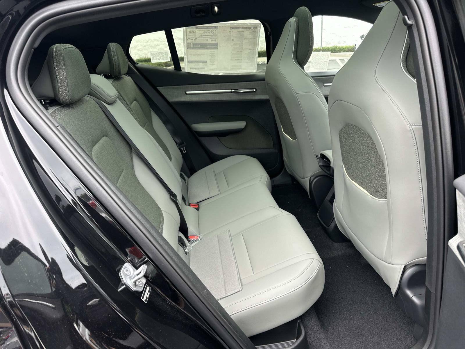 New 2026 Volvo EX30 Plus w/ Climate Package AWD/4WD image 18
