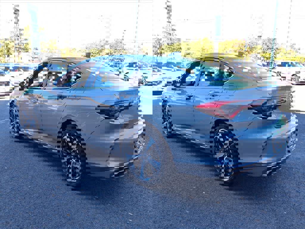 Certified 2025 Acura TLX w/ Technology Package image 3