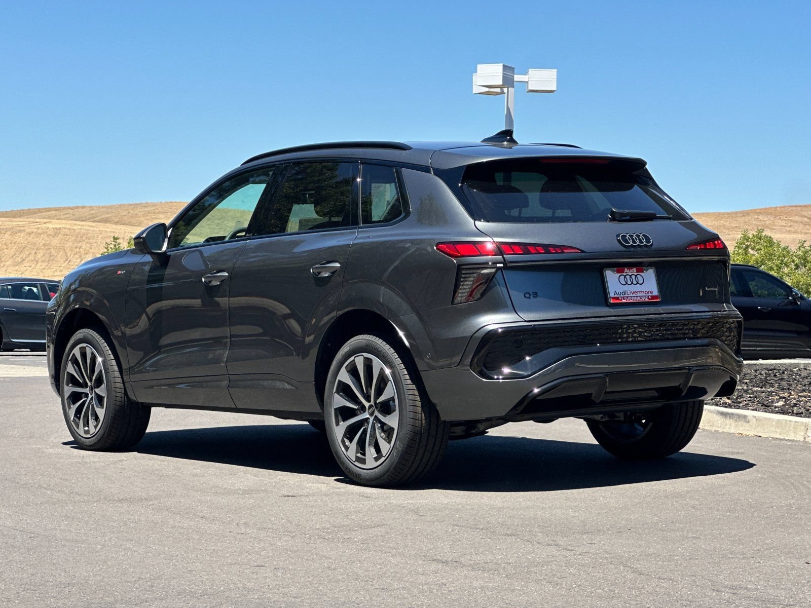 New 2026 Audi Q3 quattro 2.0T AWD/4WD image 4