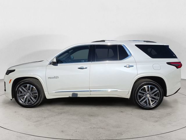 Used 2023 Chevrolet Traverse High Country AWD/4WD image 2