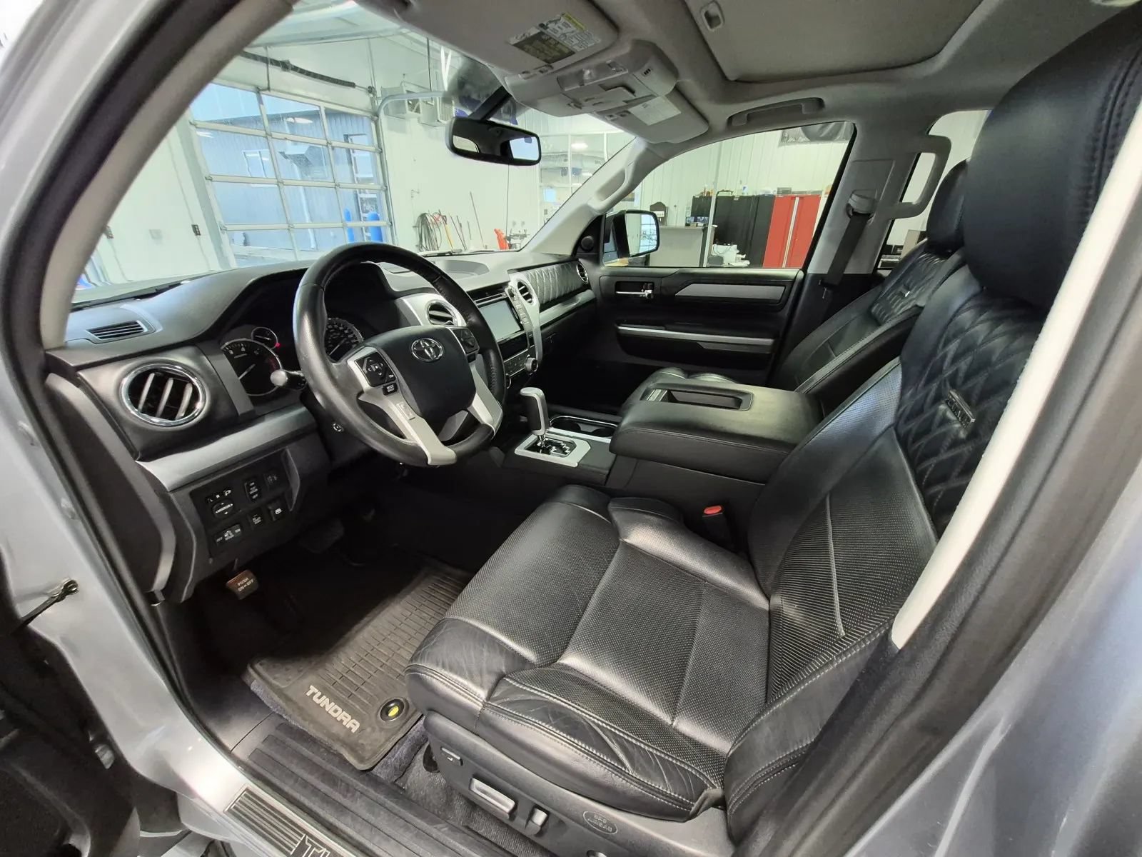 Used 2014 Toyota Tundra Platinum RWD image 9