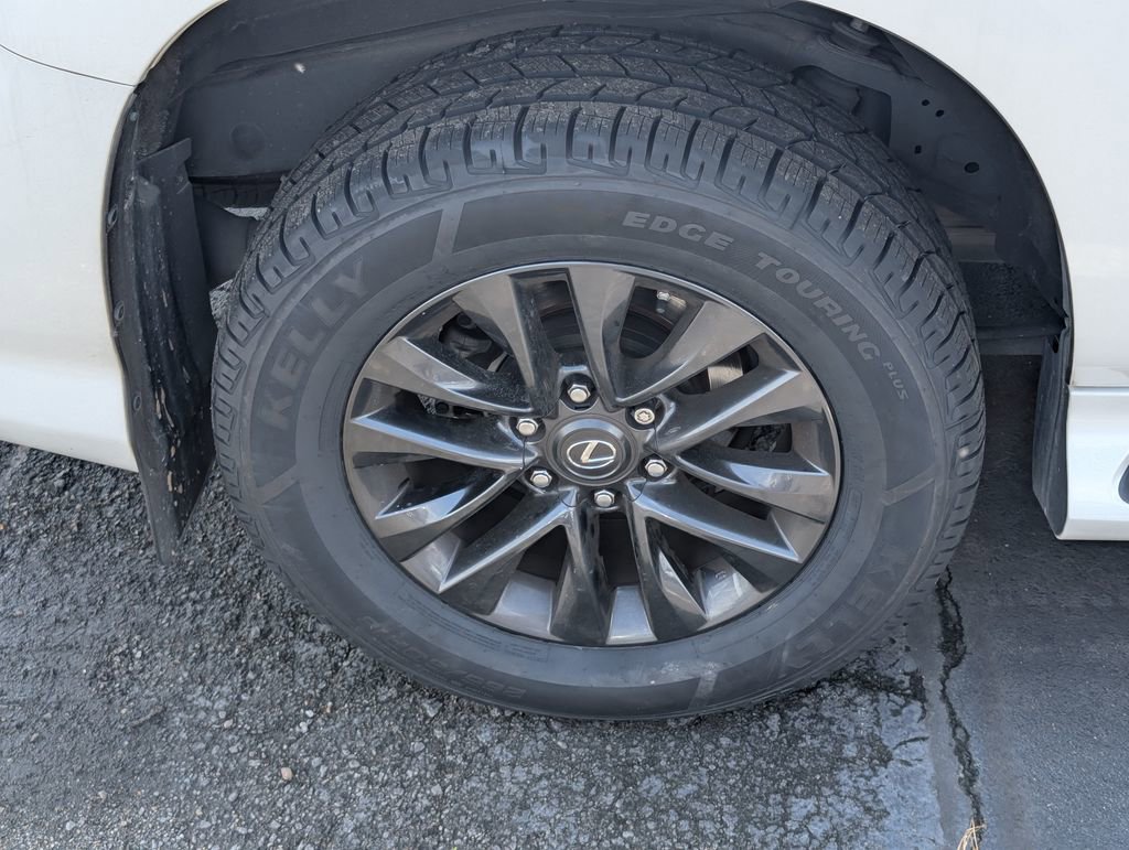 Used 2022 Lexus GX 460 Premium w/ Premium Package AWD/4WD image 10
