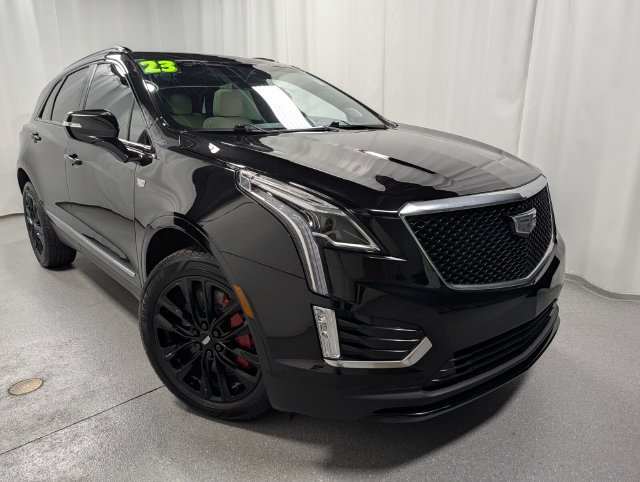 Certified 2023 Cadillac XT5 Sportv AWD/4WD image 2