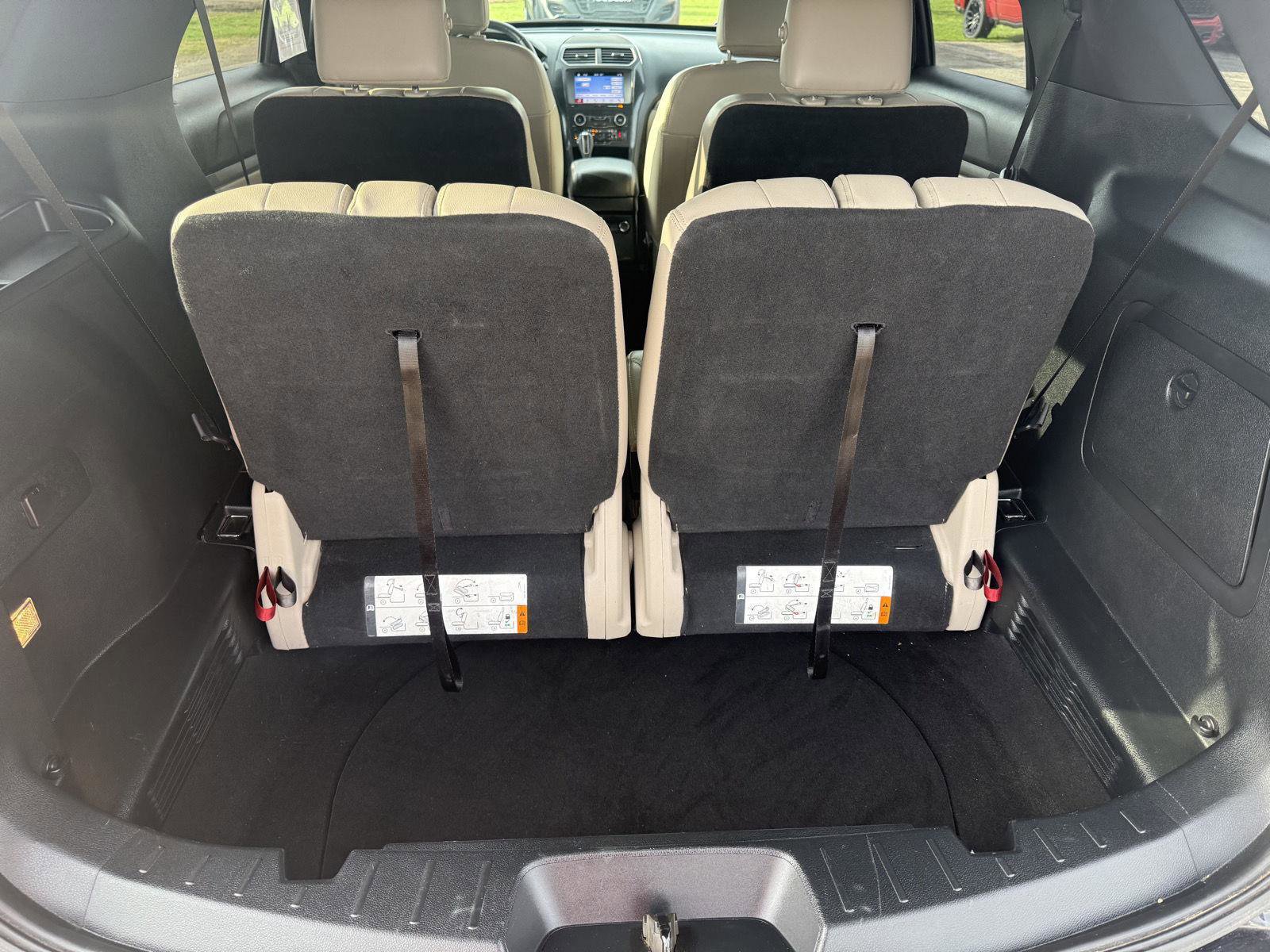 Used 2019 Ford Explorer XLT w/ Equipment Group 202A image 39