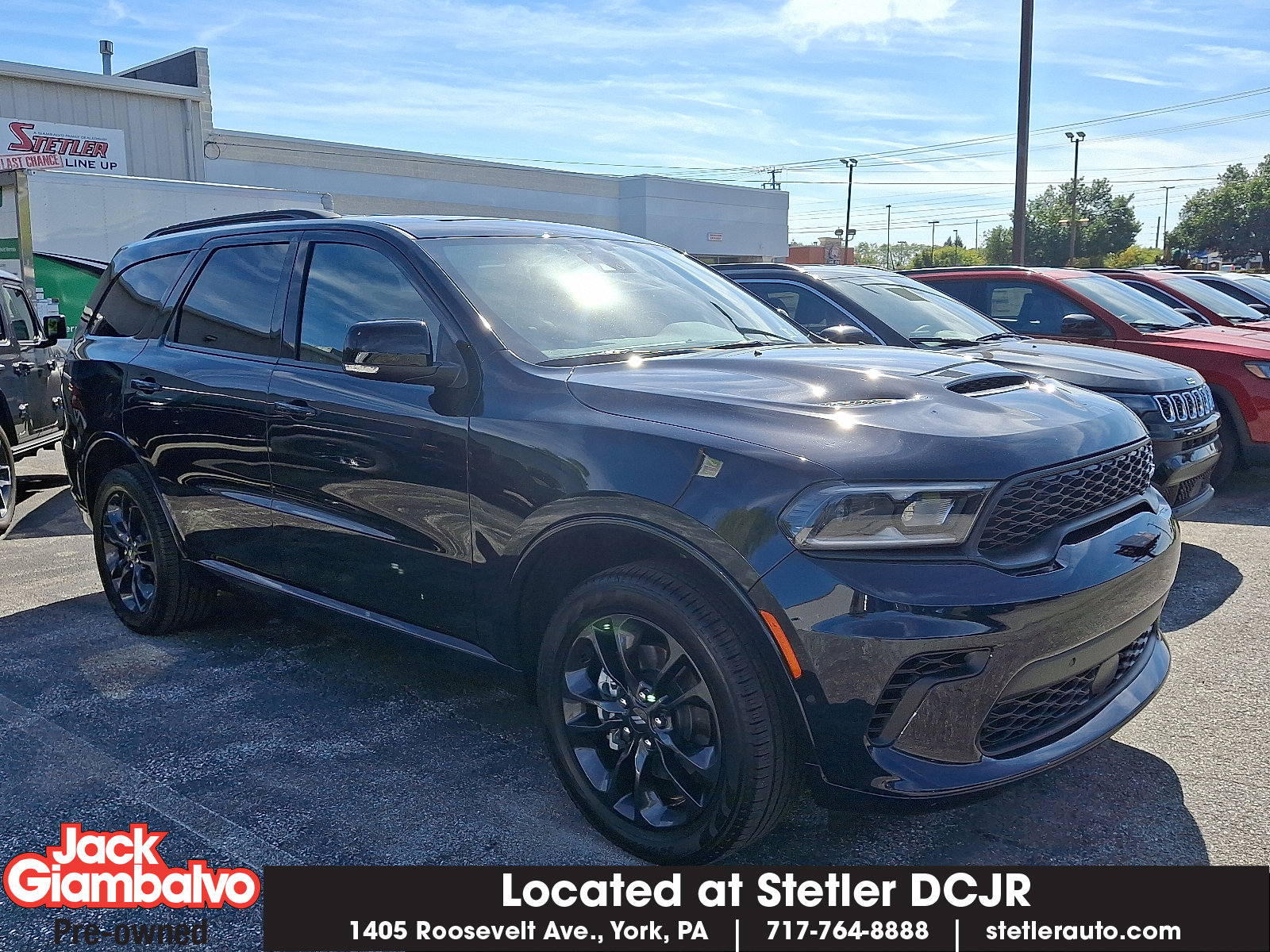 Used 2024 Dodge Durango GT image 1