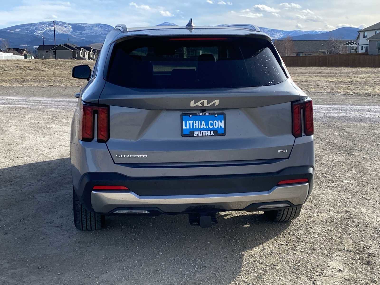 Used 2024 Kia Sorento S w/ Panoramic Sunroof Package image 13