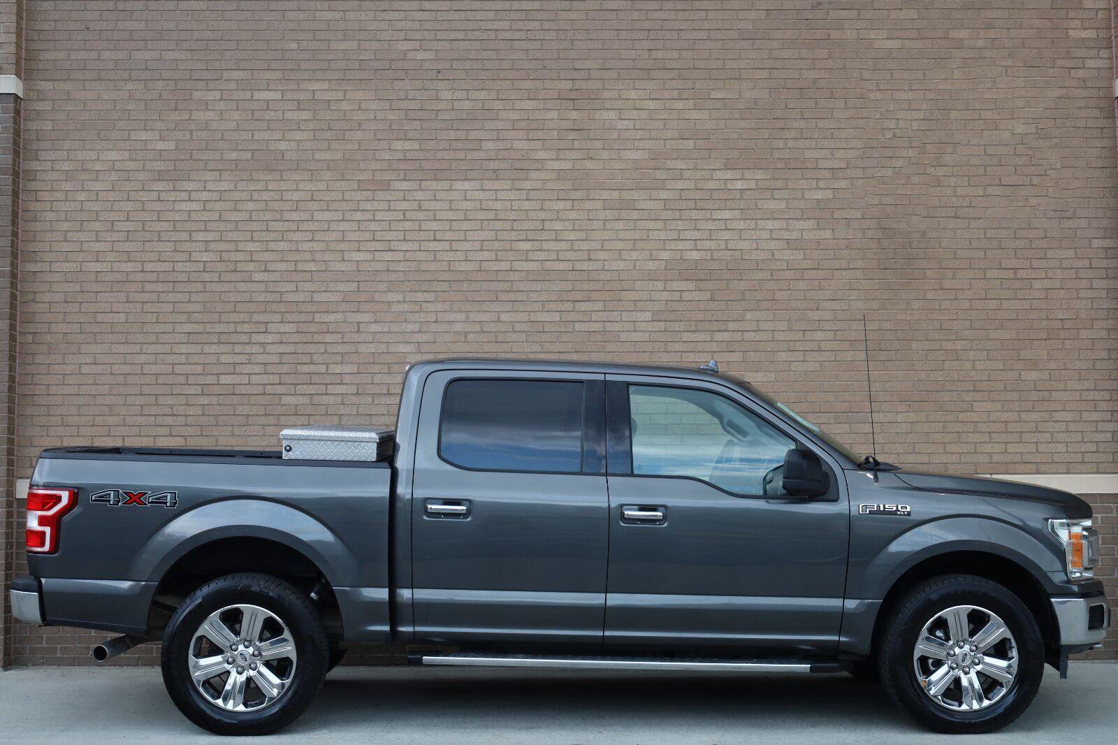 Used 2018 Ford F150 XLT w/ Equipment Group 302A Luxury AWD/4WD image 3
