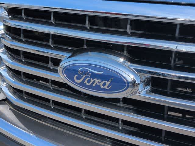 Used 2015 Ford F150 XLT w/ Equipment Group 301A Mid image 12