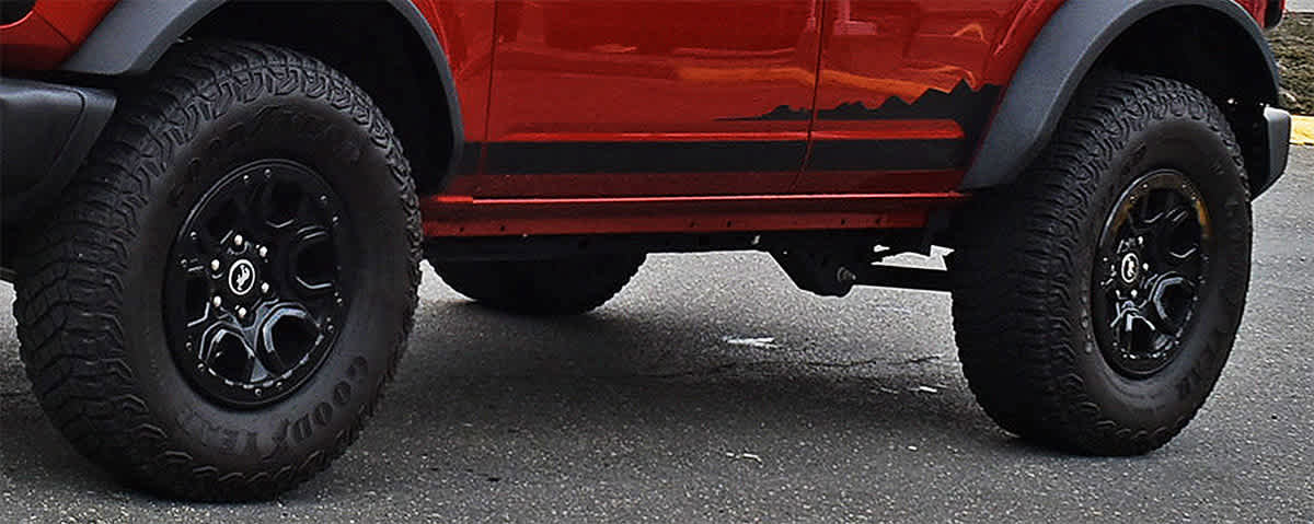 Used 2023 Ford Bronco Wildtrak image 39