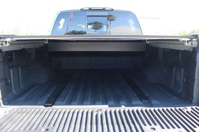 Used 2021 Nissan Titan PRO-4X w/ Pro-4x Convenience Package image 10